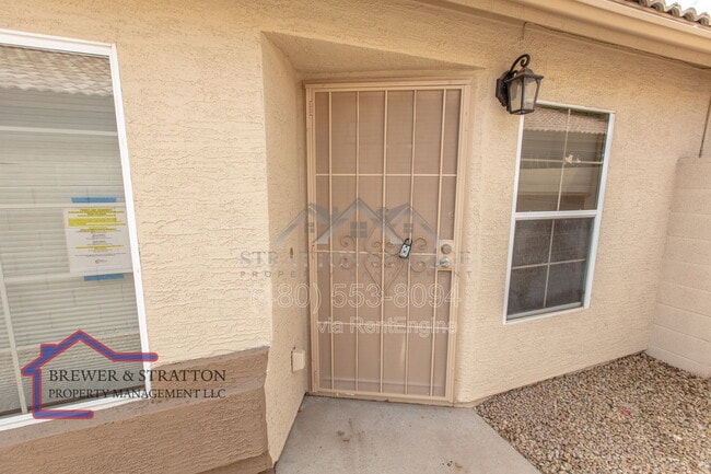 Photo - 4962 E Holmes Ave