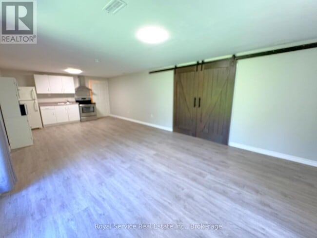 Photo - 808 Tindle Bay Rd