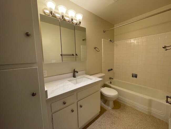 Photo - Top floor unit, recently renovated Unit 38B