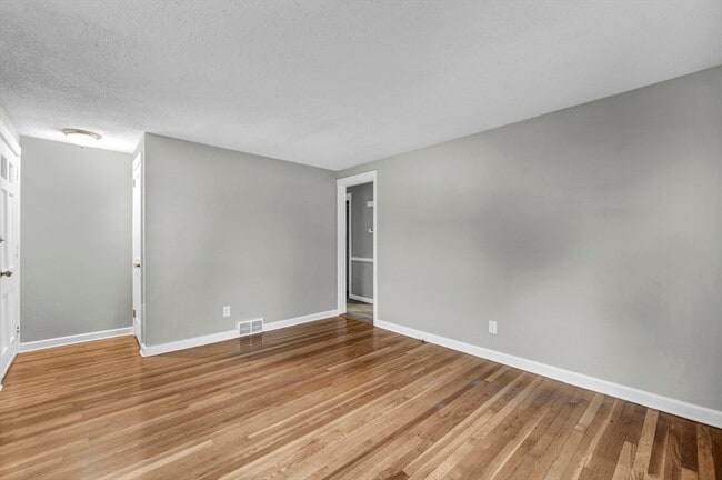 Photo - 118 Pilgrim Rd