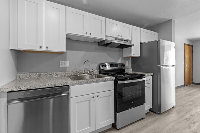 Kitchen - 1530-1550 Moraine Ter