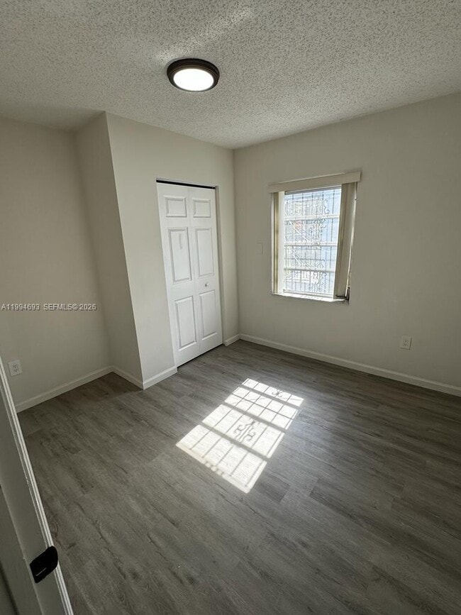 Photo - 2734 SW 30th Ct Unit 3