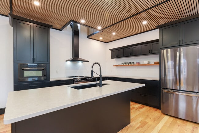 Photo - 119 N Center Ave Unidad 119 N Center Ave