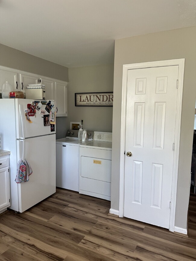 Photo - Newly Renovated 2-Bedroom Townhouse in Front Royal _ Pet Friendly well maintained home.