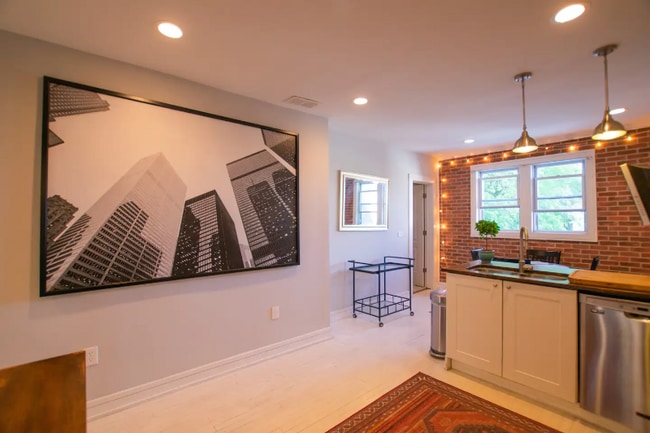 Photo - 2732 S Bonfield St