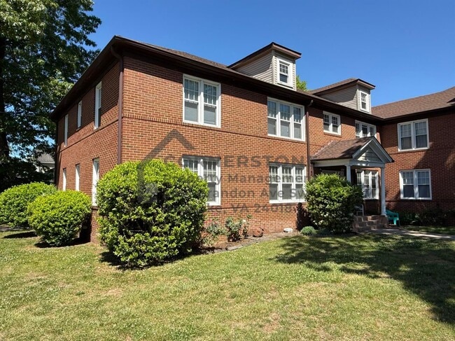 Photo - 355 Highland Ave SW Unit Apt 1