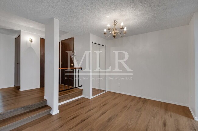 Photo - 8619 Zircon Dr SW