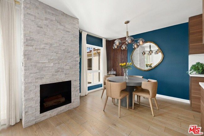 Photo - 7300 Franklin Ave Unidad 554