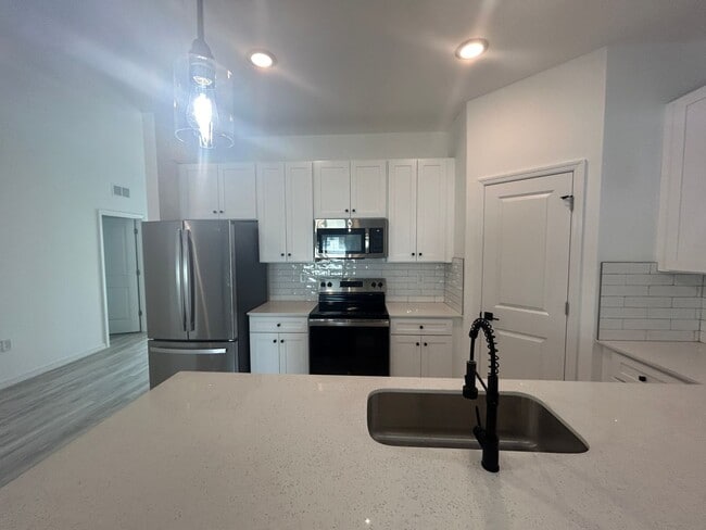 Photo - 316-318 SE 16 Place Unit 316 SE 16 Place