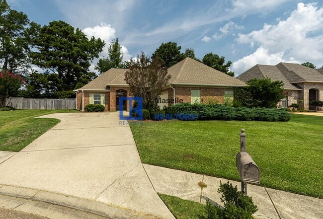 Photo - 6 MONTH LEASE OPTION!!! 4 Bed/2 Bath Home ...