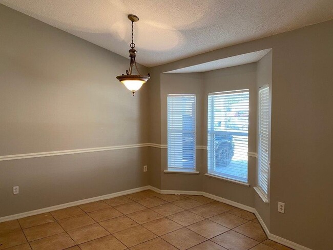 Photo - 1123 Breezy Knoll St