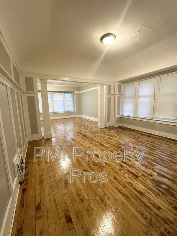 Photo - 2525 N 45th St