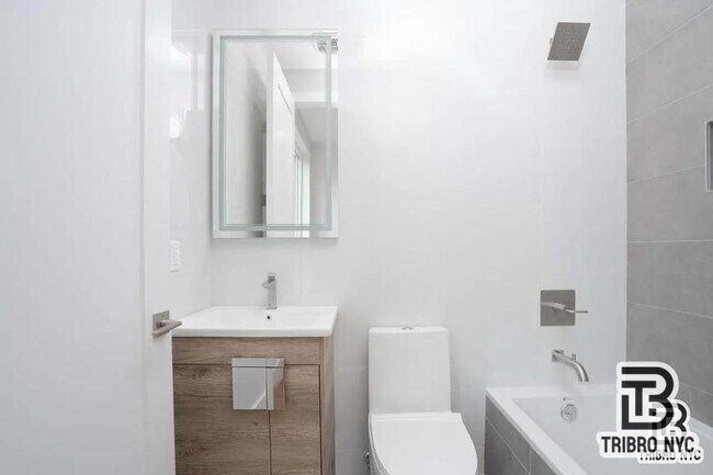 Photo - 20 bedroom in Brooklyn NY 11206 Unit 2R