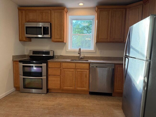 Photo - 722 Hilltown Pike
