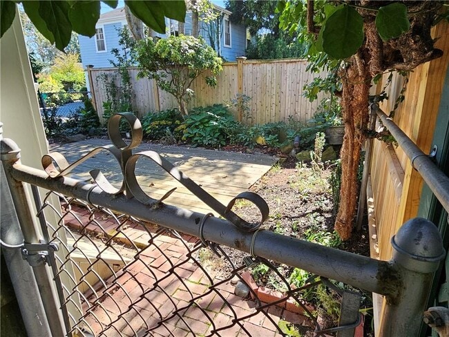 Photo - 10 Cherry St