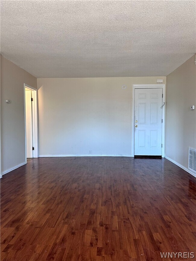 Photo - 160 W Ferry St