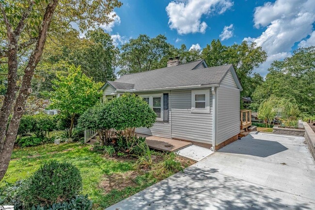 Photo - 202 Briarcliff Dr