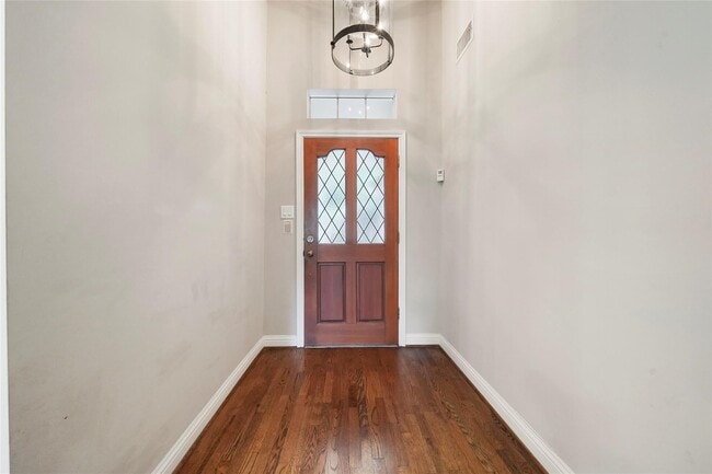 Photo - 11530 Wickhollow Ln