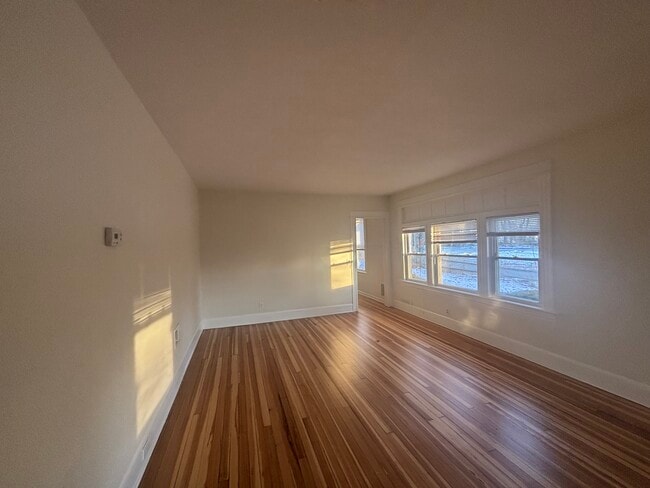 Living room - 6368 Main St Unit 1