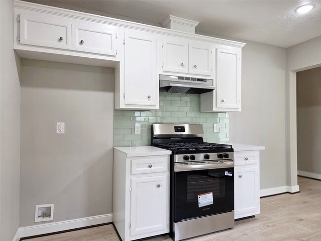 Photo - 115 Blackwell St