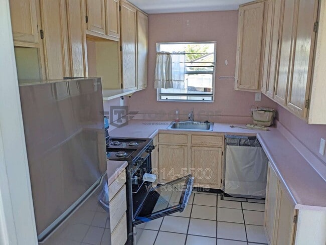 Photo - 4125-31 Georgia St Unit 4127