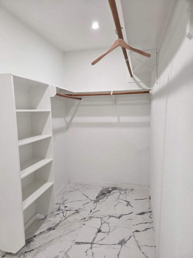 Photo - 7019 Brody Ln