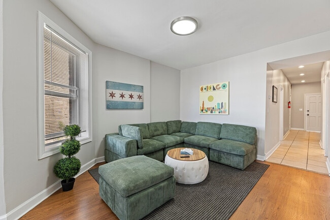 Photo - 2503 W Harrison St Unit ID1093318P