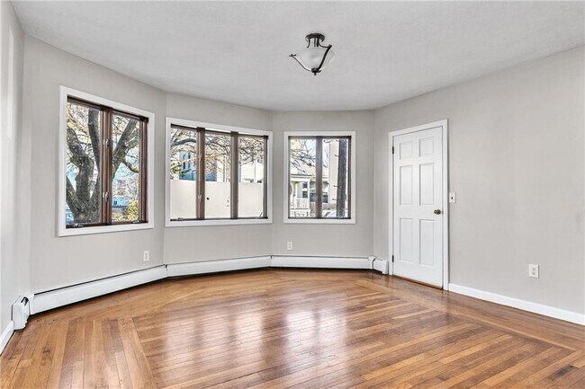 Photo - 27 Fremont St