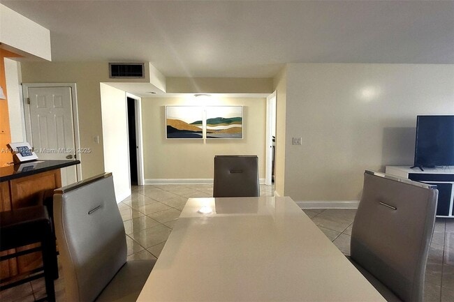 Photo - 2101 S Ocean Dr Unit 606