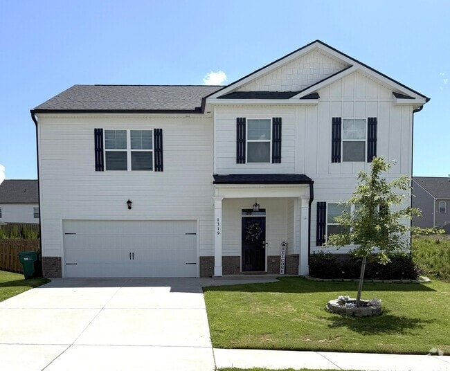 Building Photo - 1319 Birch Cir Rental