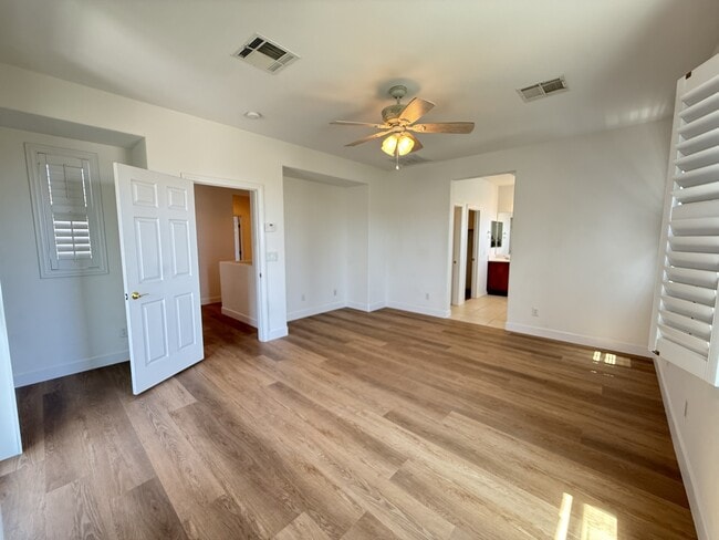 Photo - 11909 Menchaca Ln