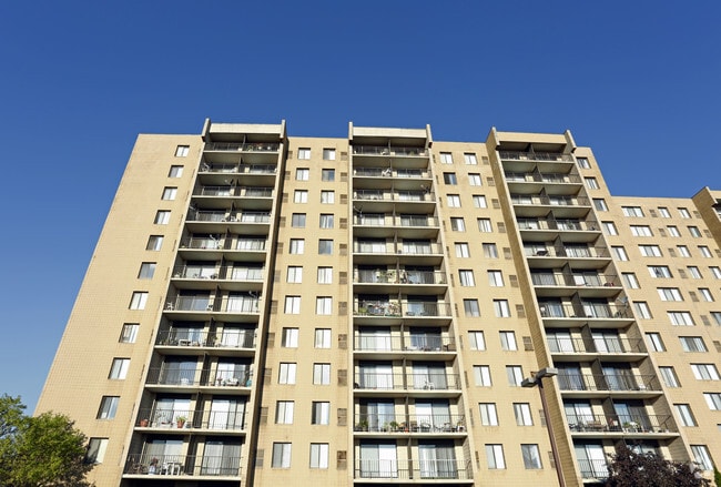 Highland Towers - Senior Living 55+