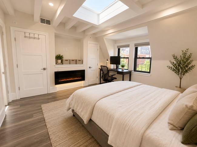 Building Photo - 45 Clarendon St Unit #2