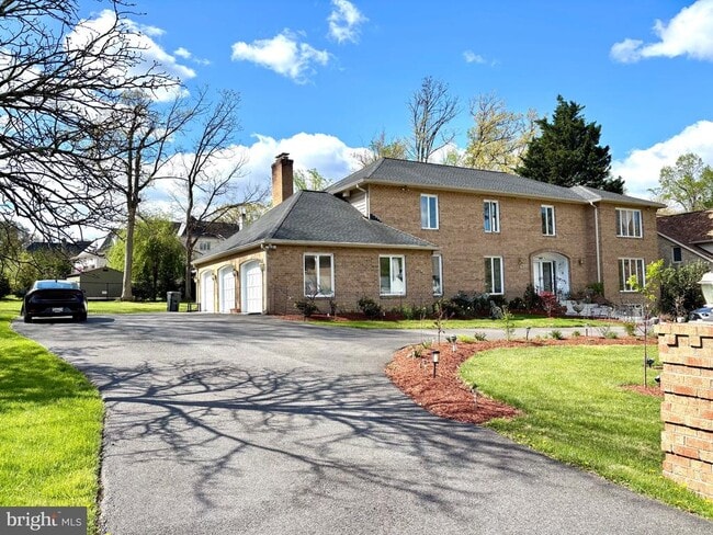 Photo - 10229 Holly Hill Pl House