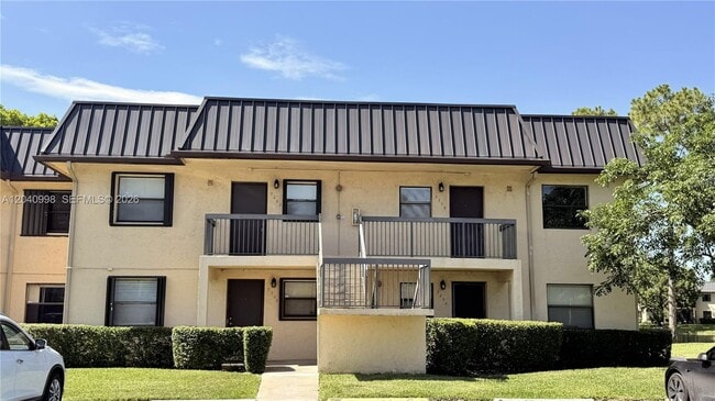 Building Photo - 9262 NW 1st St Unit 205