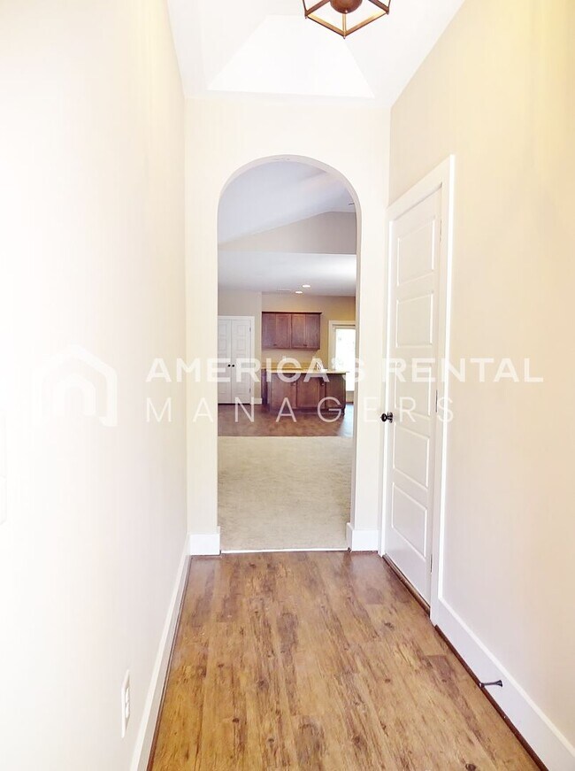 Photo - Home for rent in Lake Cyrus...Available to...