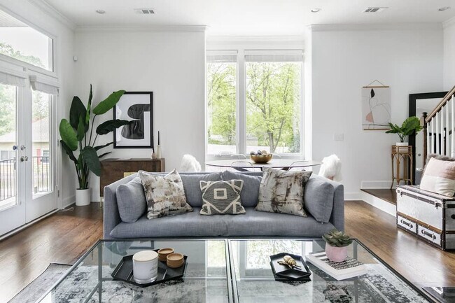 Photo - 816 Smiley St Unit ID1302201P