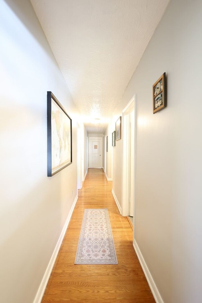 Photo - Beautifully Updated 4 bed house w/ fully f...