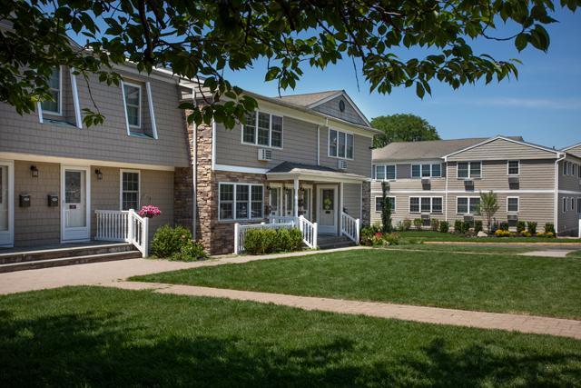 Fairfield Village At Commack