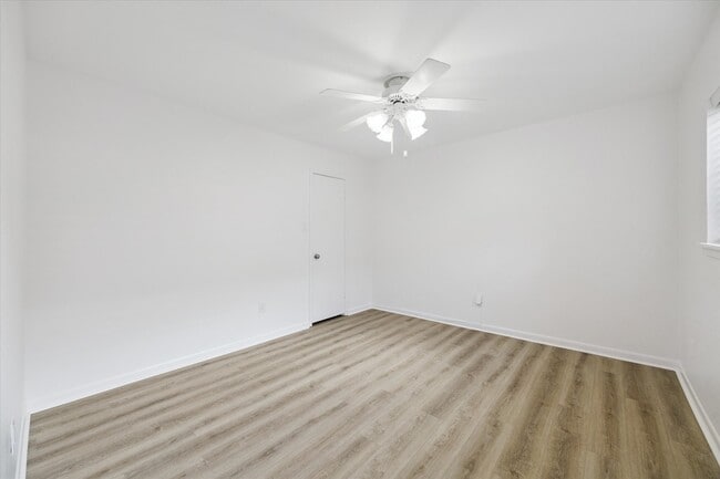 Building Photo - 15703 Whitewater Ln