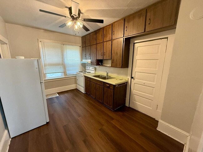 Photo - 312 W Arnold St Unit Lower