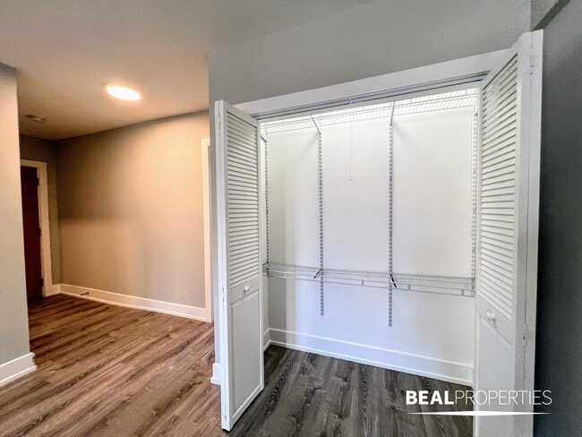 Photo - 505 W Belmont Ave Unit 1 bed