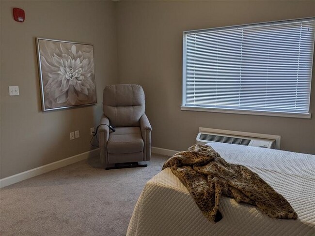 Photo - 3333 Sparks Rd