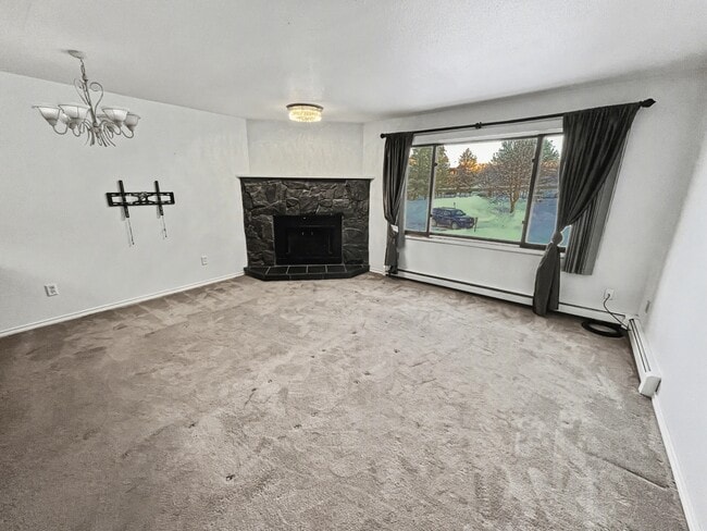 Photo - 355 Donna Dr