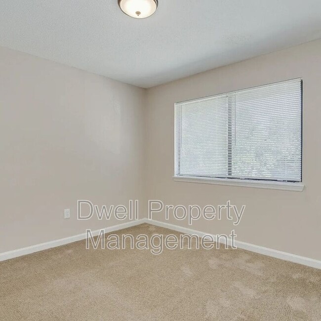 Photo - 3512 Woodlake Rd Unit A