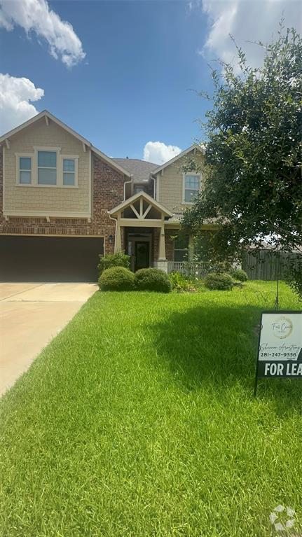 Building Photo - 12901 Oak Fls Dr Rental
