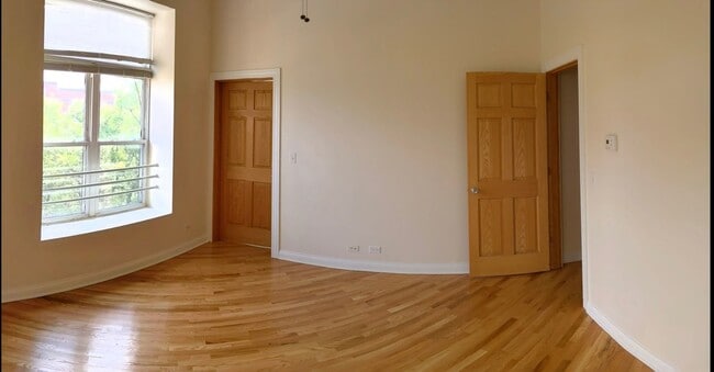 Photo - 1100 W Taylor St