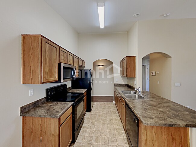 Photo - 1292 W Matthews Dr