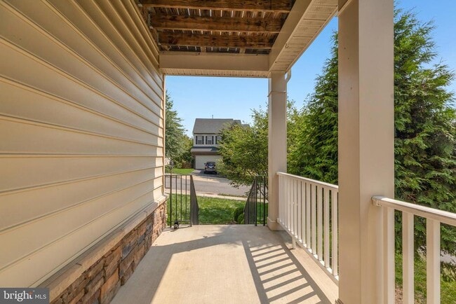 Photo - 42706 Chisholm Dr