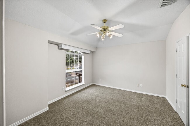 Photo - 20007 Goldlake Dr